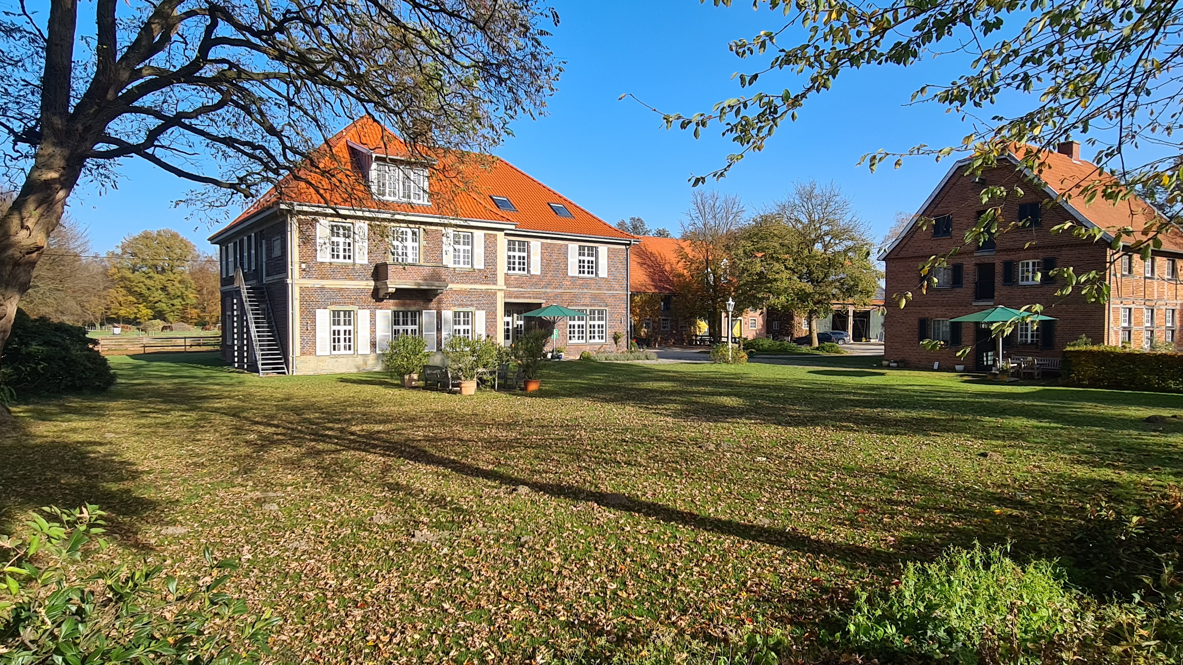 Ponyhof Georgenbruch im Münsterland am Abend